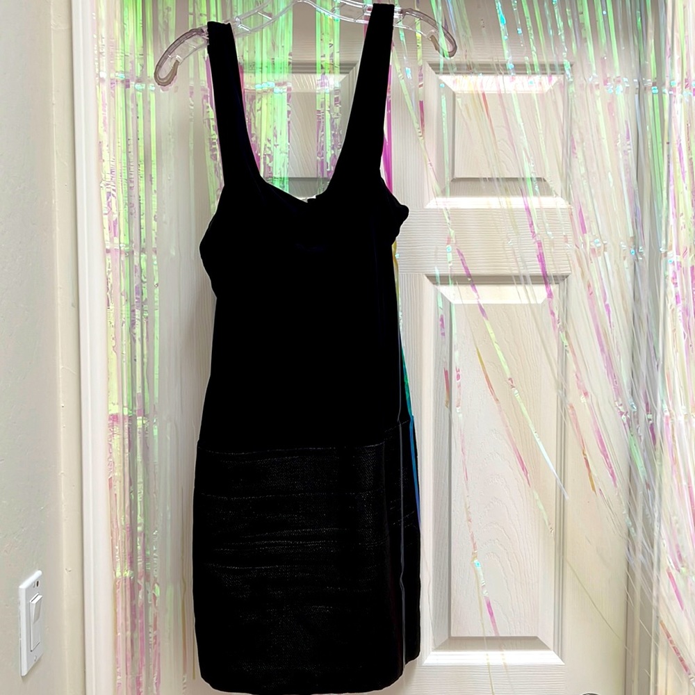 Iisli Black cocktail dress
